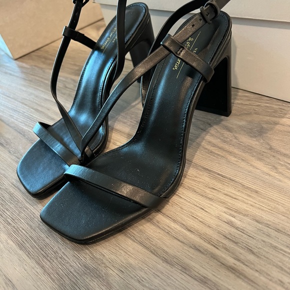 & Other Stories Shoes - NIB & Other Stories Strappy Heels Black Sandals 7 37